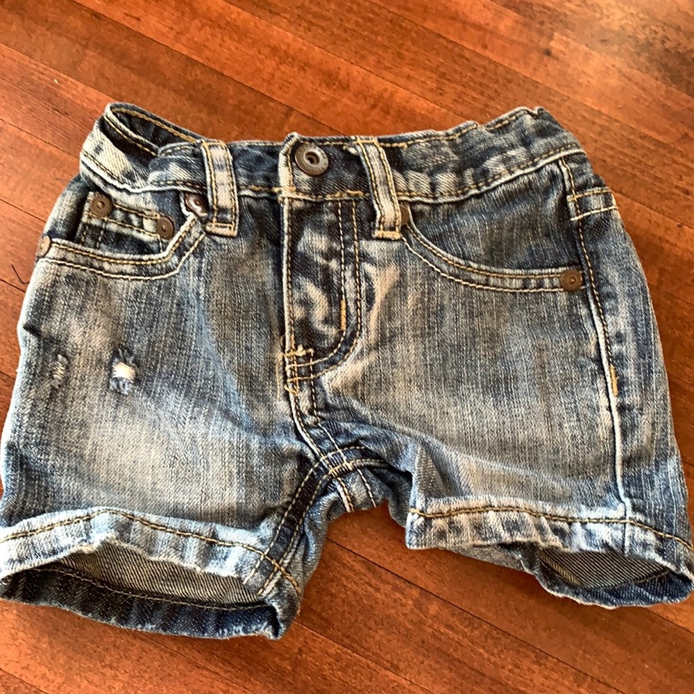 Flypaper boys denim shorts size 6 -12 months